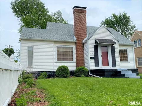 2126 N 21st St, Springfield, IL 62702 photo 1