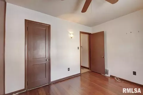 2126 N 21st St, Springfield, IL 62702 photo 15