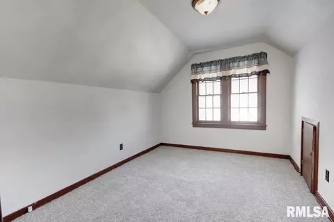 2126 N 21st St, Springfield, IL 62702 photo 17