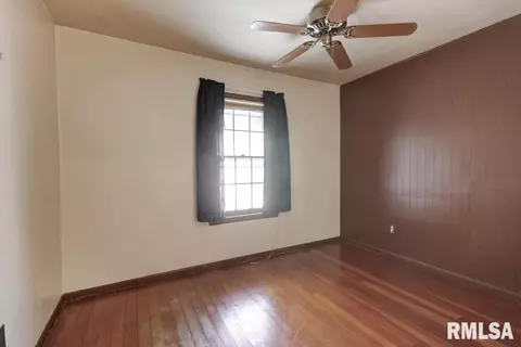 2126 N 21st St, Springfield, IL 62702 photo 14