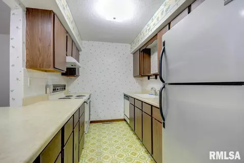 2022 Lindbergh Blvd, Springfield, IL 62704 photo 10