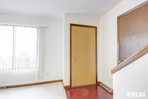 2022 Lindbergh Blvd, Springfield, IL 62704 photo 5