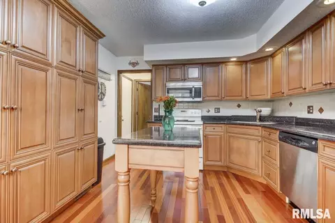 400 Armor Rd, Springfield, IL 62704 photo 11