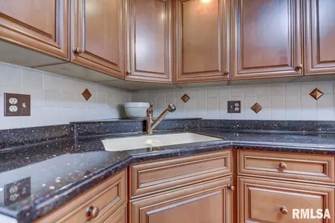 400 Armor Rd, Springfield, IL 62704 photo 12