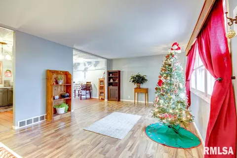216 Kenyon Dr, Springfield, IL 62704 photo 9
