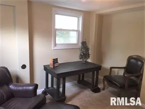 938 N 3rd St, Springfield, IL 62702 photo 11
