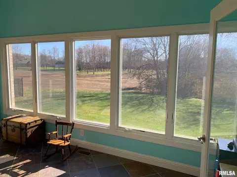 3900 Vanderbilt Cir, Springfield, IL 62711 photo 8