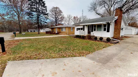 3212 Neptune Ave, Springfield, IL 62707 photo 1