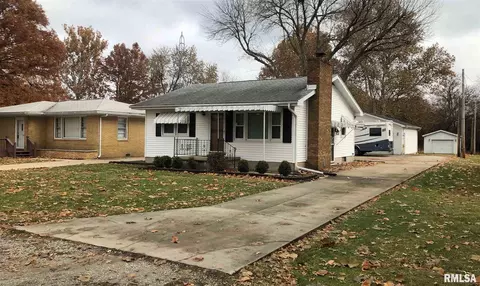 3212 Neptune Ave, Springfield, IL 62707 photo 2