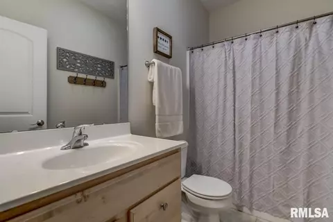 1404 Lake Pointe Ct, Springfield, IL 62712 photo 21