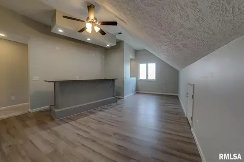 1521 W Selinger St, Springfield, IL 62702 photo 14