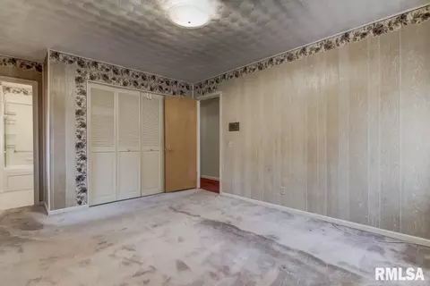 185 Pakey Rd, Springfield, IL 62712 photo 4
