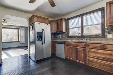 3101 E Carpenter St, Springfield, IL 62702 photo 6