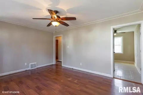 45 Bonnie Ct, Springfield, IL 62704 photo 4
