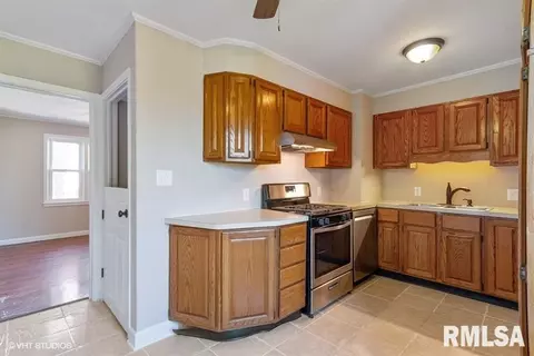 45 Bonnie Ct, Springfield, IL 62704 photo 9