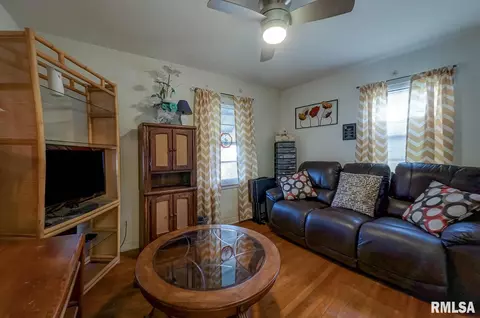 1432 Pennsylvania Ave, Springfield, IL 62702 photo 8