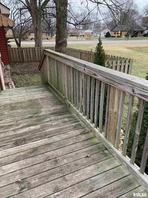 2101 W Jefferson St, Springfield, IL 62702 photo 7