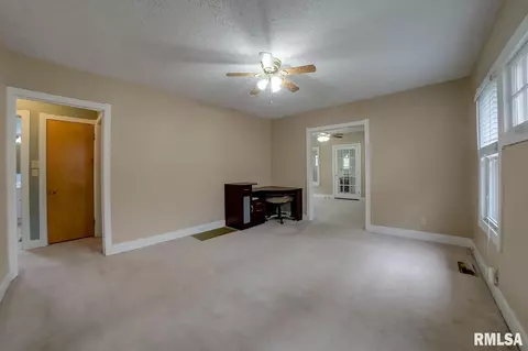 2048 S 5th St, Springfield, IL 62703 photo 25
