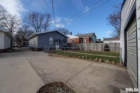 2048 S 5th St, Springfield, IL 62703 photo 5