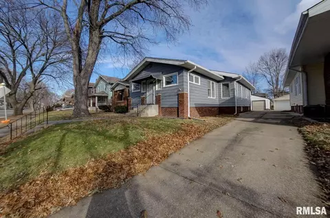 2048 S 5th St, Springfield, IL 62703 photo 3