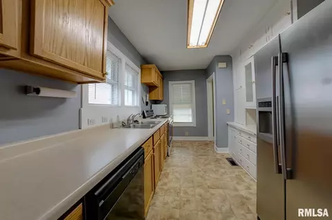 2048 S 5th St, Springfield, IL 62703 photo 14