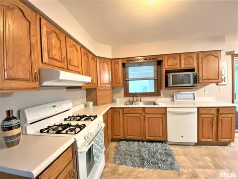 2321 Cahokia Dr, Springfield, IL 62702 photo 11