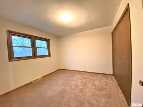 2321 Cahokia Dr, Springfield, IL 62702 photo 16