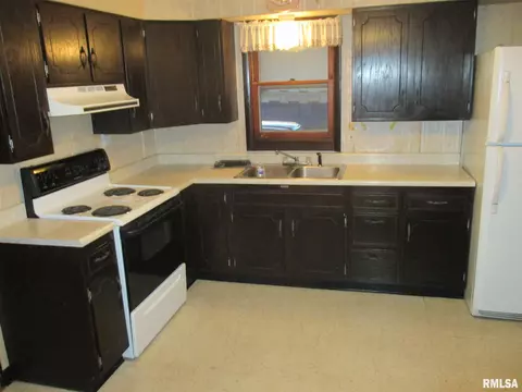 1917 E North Grand Ave, Springfield, IL 62702 photo 8