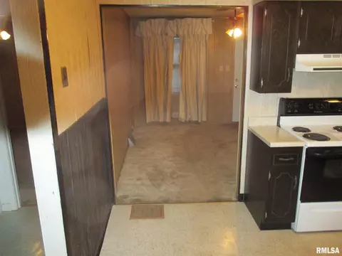 1917 E North Grand Ave, Springfield, IL 62702 photo 7