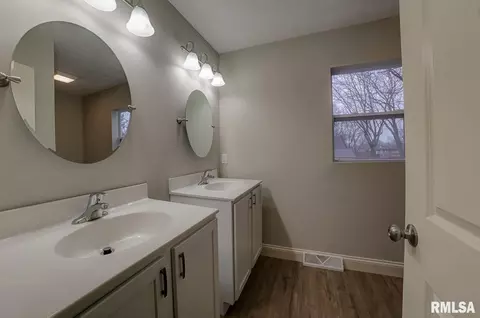 4005 Milan Rd, Springfield, IL 62703 photo 10