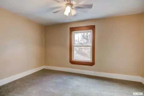 2351 S 10th St, Springfield, IL 62703 photo 9