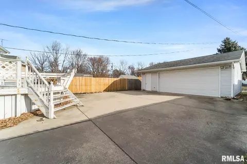 2024 N 16th St, Springfield, IL 62702 photo 5
