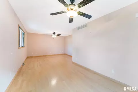 2024 N 16th St, Springfield, IL 62702 photo 10