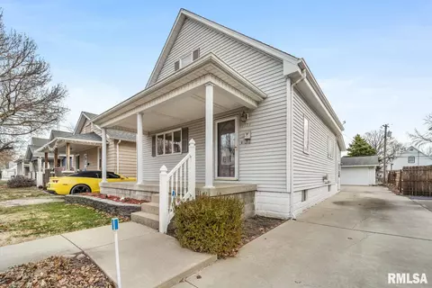 2024 N 16th St, Springfield, IL 62702 photo 2