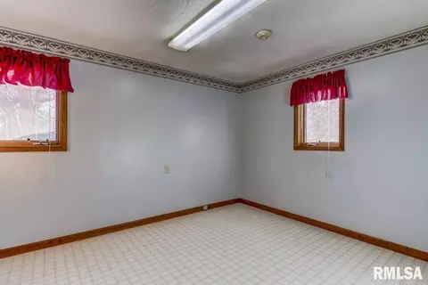 4297 N Walnut St, Springfield, IL 62707 photo 26