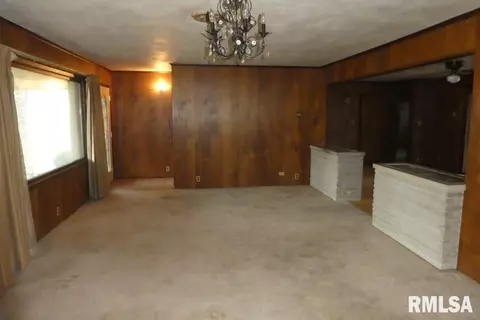 5 Apache Dr, Springfield, IL 62711 photo 2