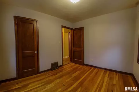2036 N 20th St, Springfield, IL 62702 photo 14