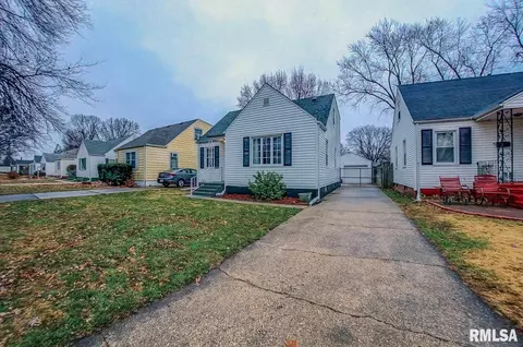 2036 N 20th St, Springfield, IL 62702 photo 3