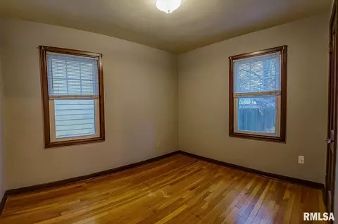 2036 N 20th St, Springfield, IL 62702 photo 15