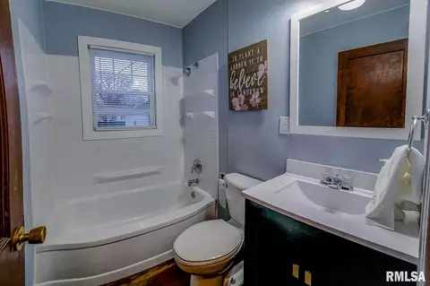2036 N 20th St, Springfield, IL 62702 photo 11
