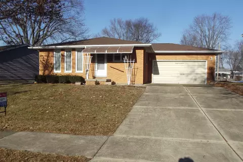 2113 Kaskaskia Dr, Springfield, IL 62702 photo 2