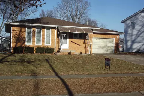 2113 Kaskaskia Dr, Springfield, IL 62702 photo 1