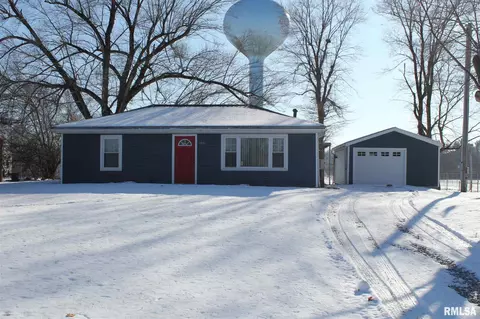 1036 E Lincoln St, Riverton, IL 62561 photo 6