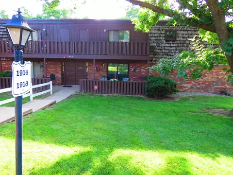 1918 Jeanette Ln, Springfield, IL 62702 photo 1