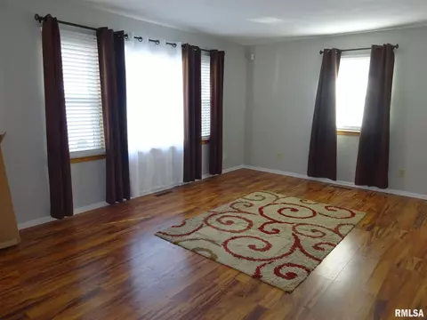 1813 N 23rd St, Springfield, IL 62702 photo 2