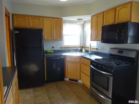 1813 N 23rd St, Springfield, IL 62702 photo 4