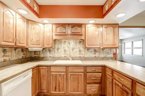 944 Westview Dr, Springfield, IL 62704 photo 10