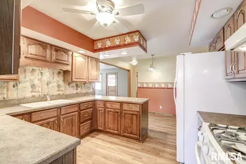 944 Westview Dr, Springfield, IL 62704 photo 8