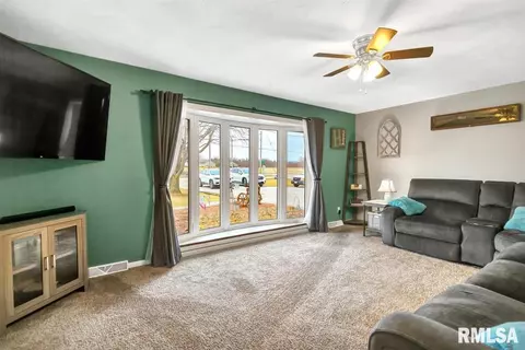 6231 Old Salem Ln, Springfield, IL 62711 photo 8