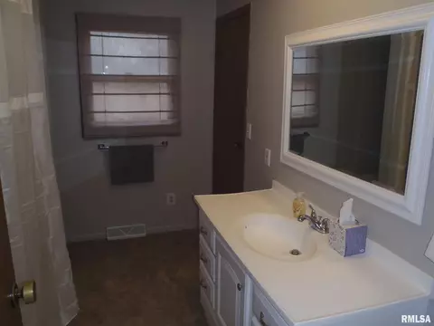48 Champlain Dr, Springfield, IL 62707 photo 8